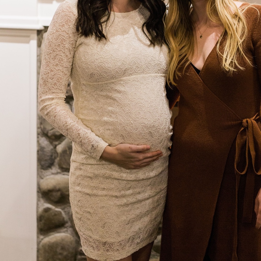 Lace maternity dress